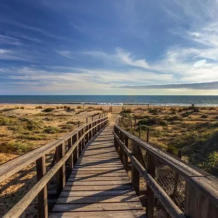 Playa Candor Pensión Rota